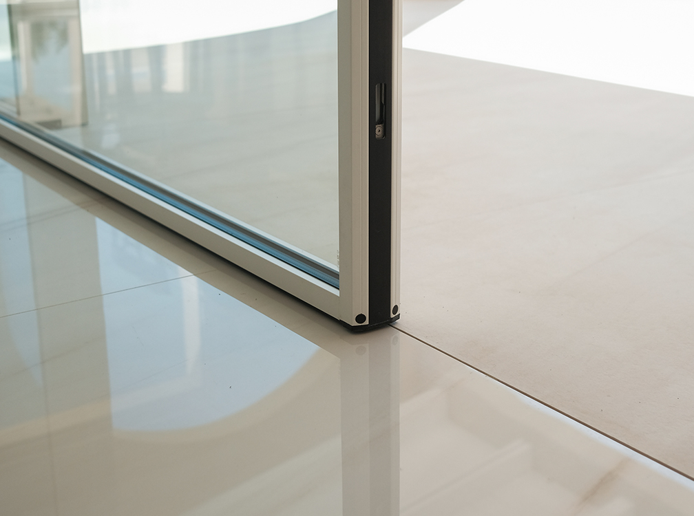 img-zeroslide-dga-infissi